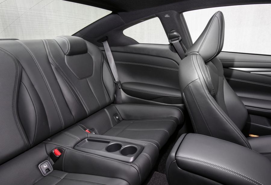 Интерьер Infiniti Q60 2.0t 2016 года  (AU) (фото 27 из 30)